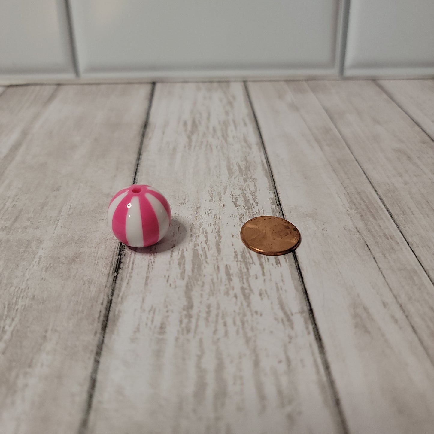 20mm Beach Ball Hot Pink Beads