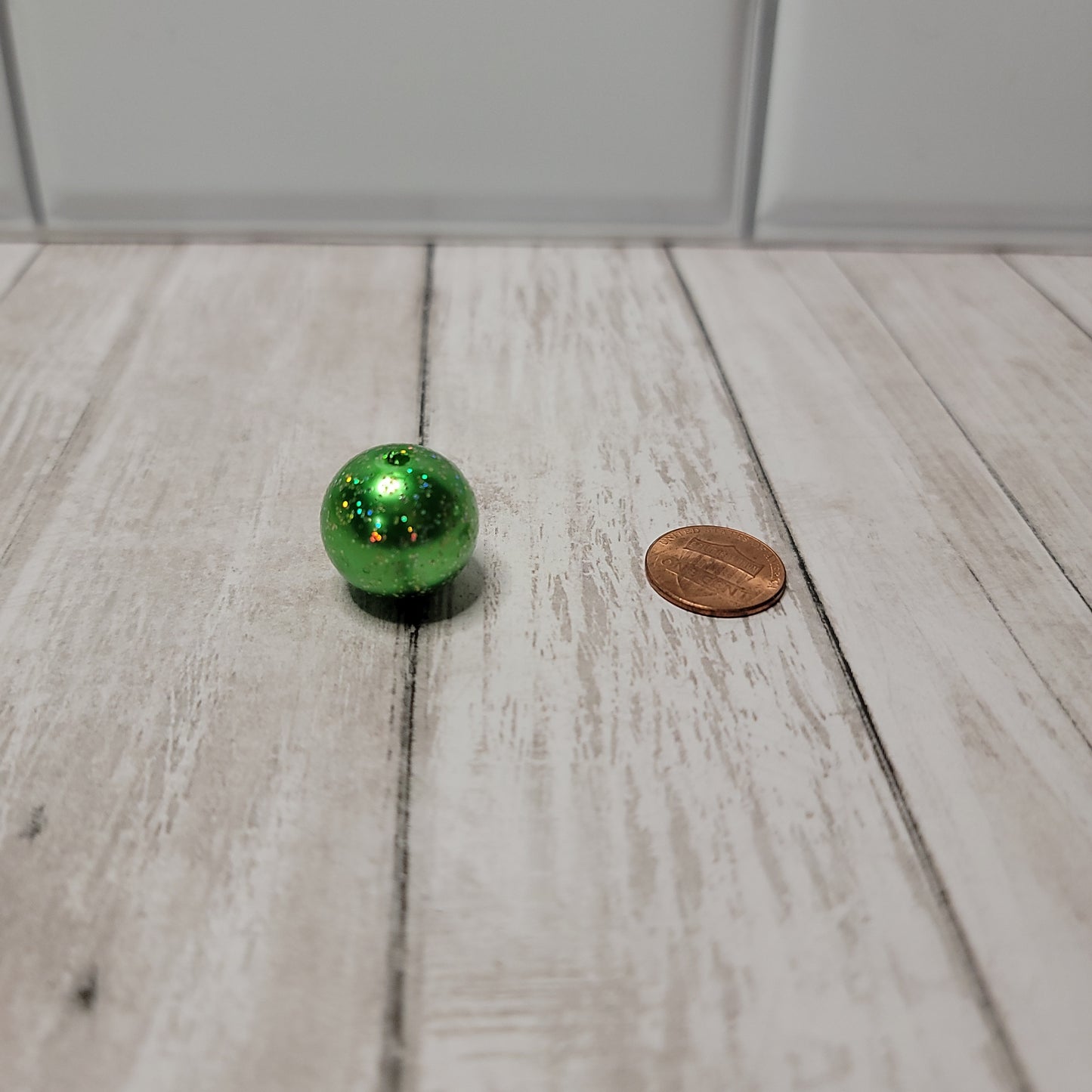 20mm Green Shimmer Beads