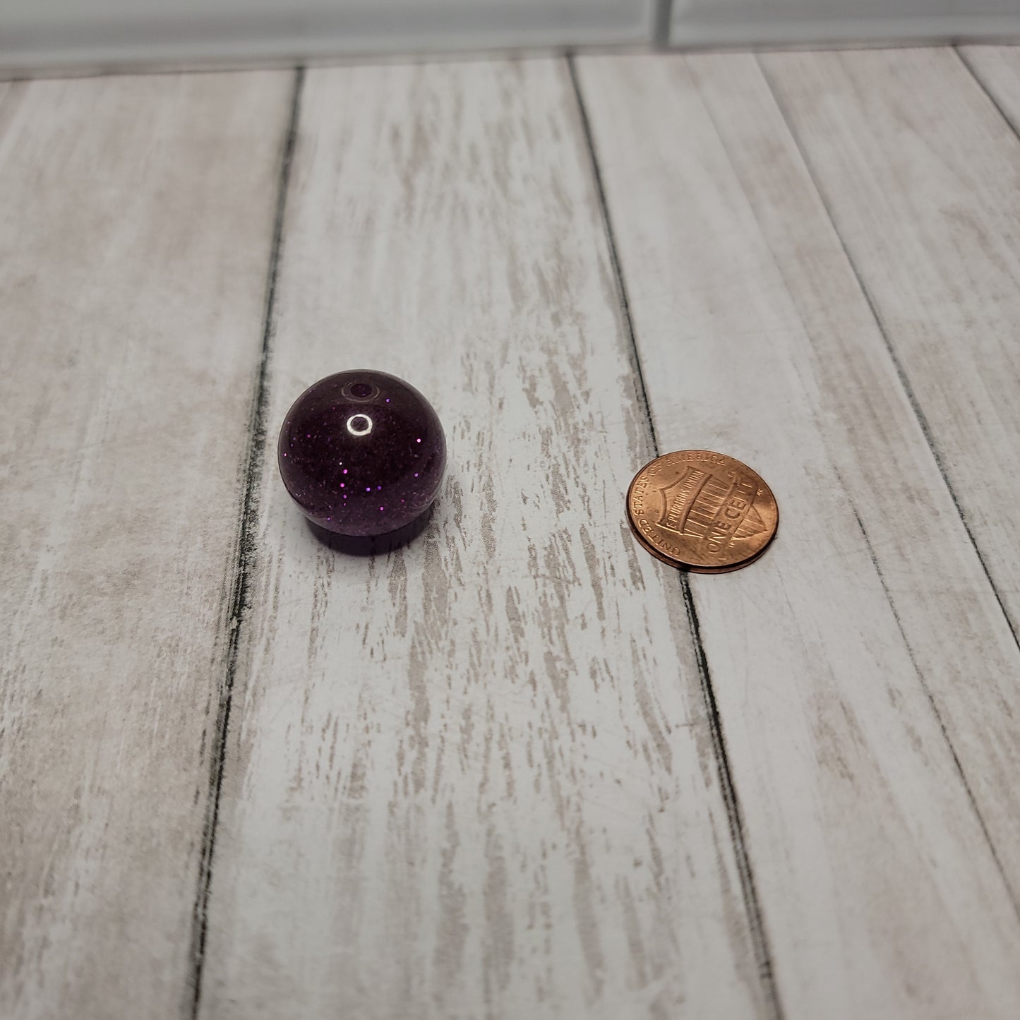 20mm Glittery Purple Beads