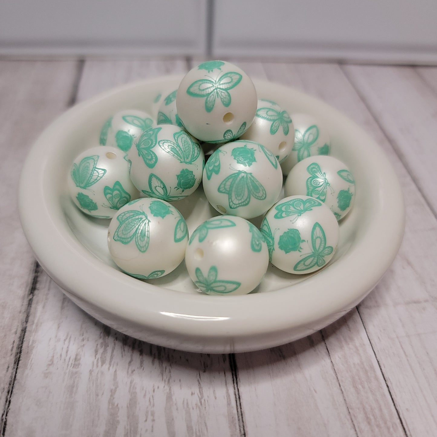 20mm Green Butterfly Beads