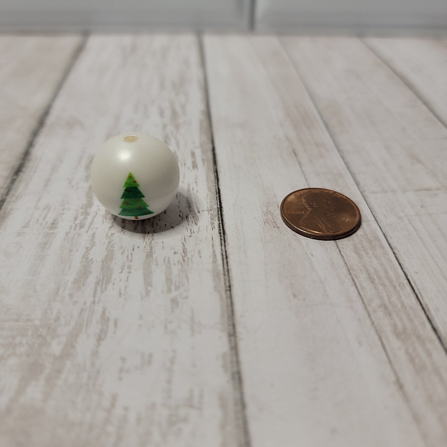 20mm Christmas Tree Beads