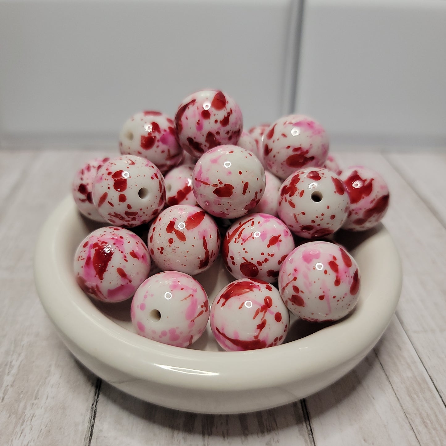 20mm Pink and White Splatter Beads