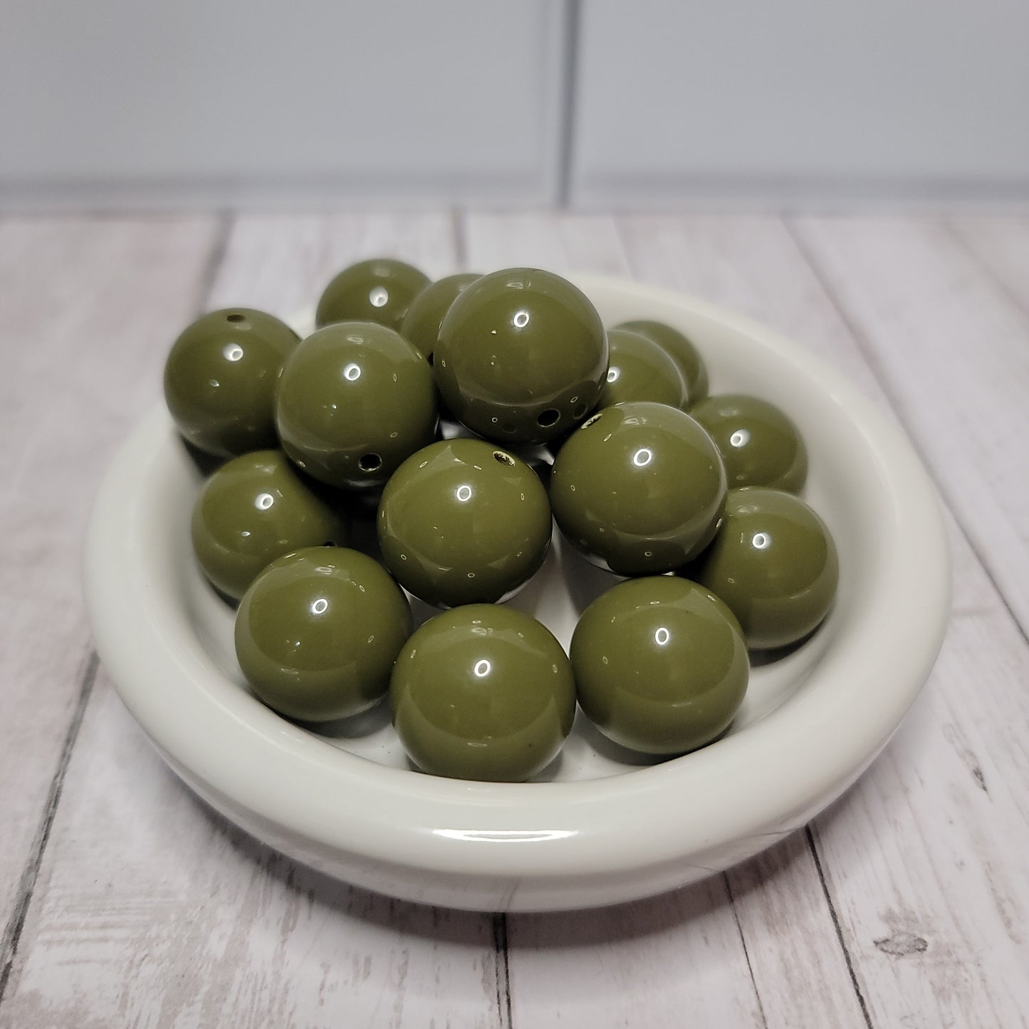20mm Green Olive Beads