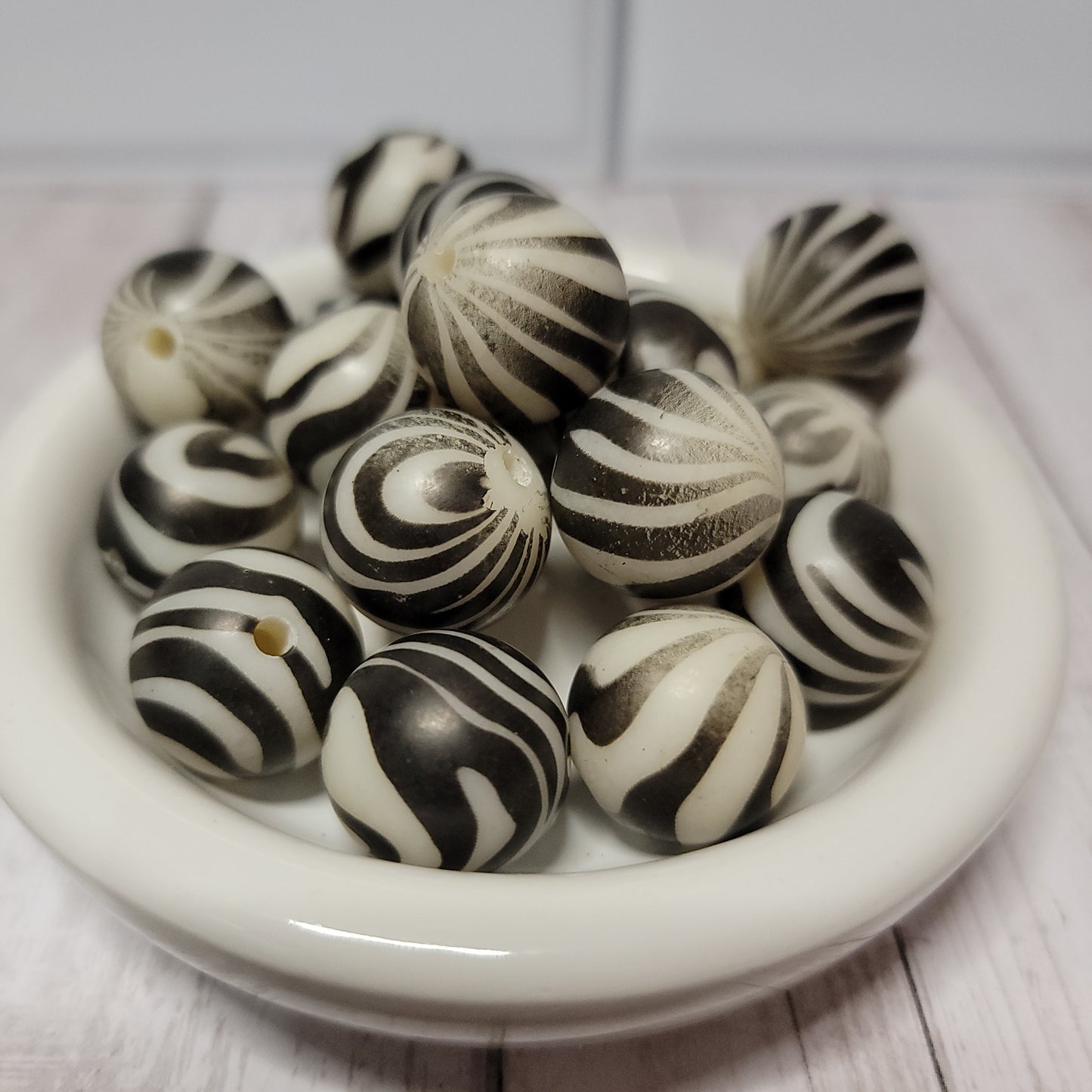 20mm Mocha Zebra Beads