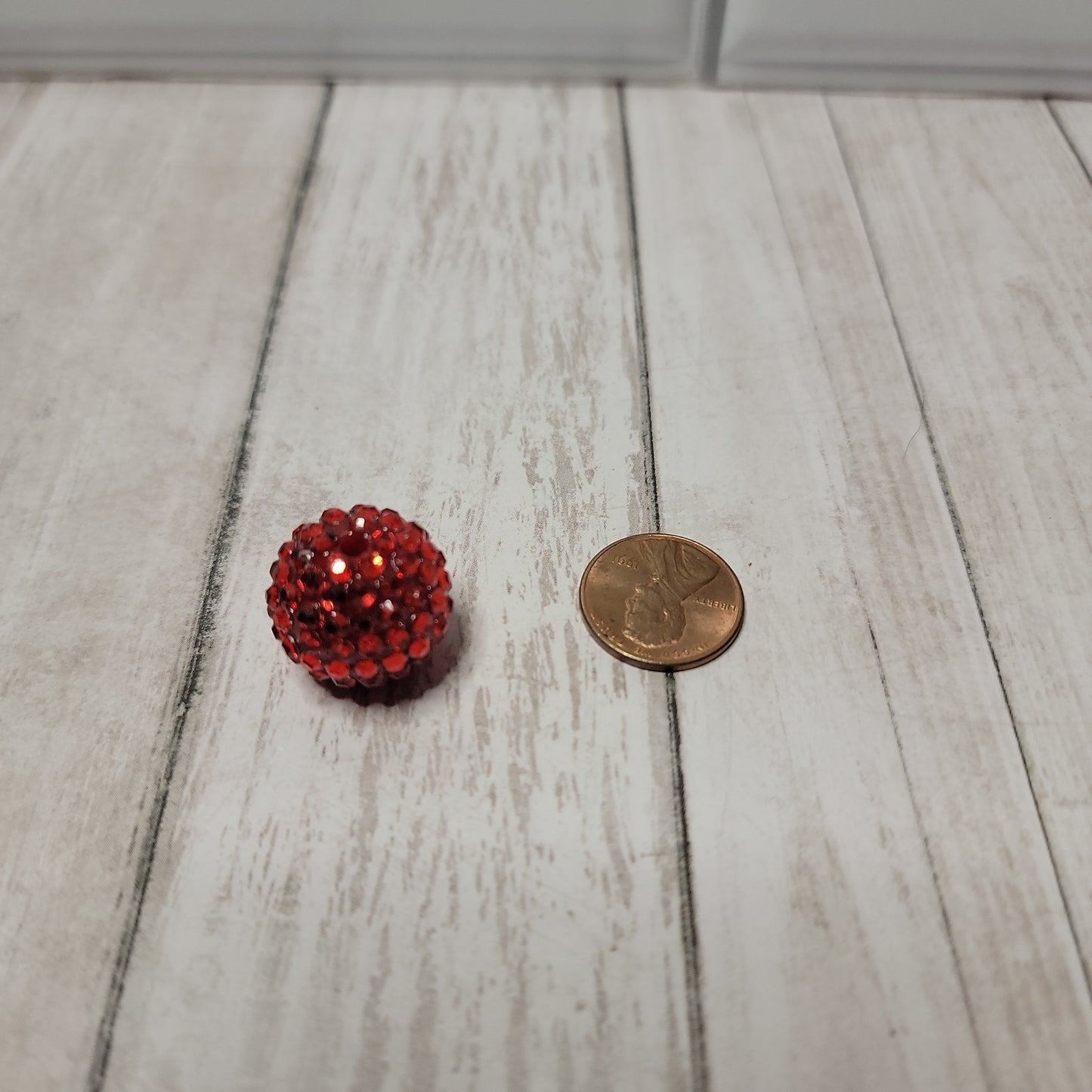 20mm Glamour Ruby Red Beads