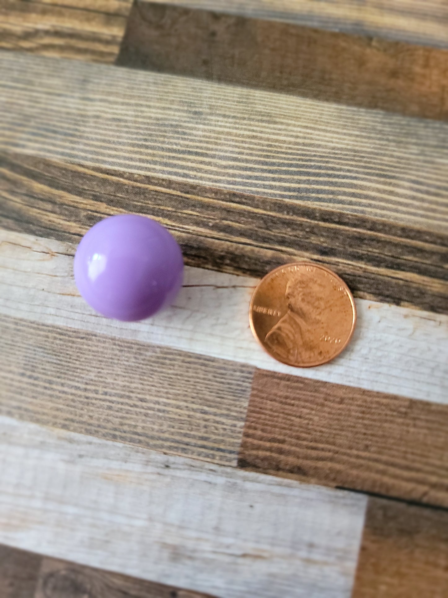 18 or 20MM Lilac Beads
