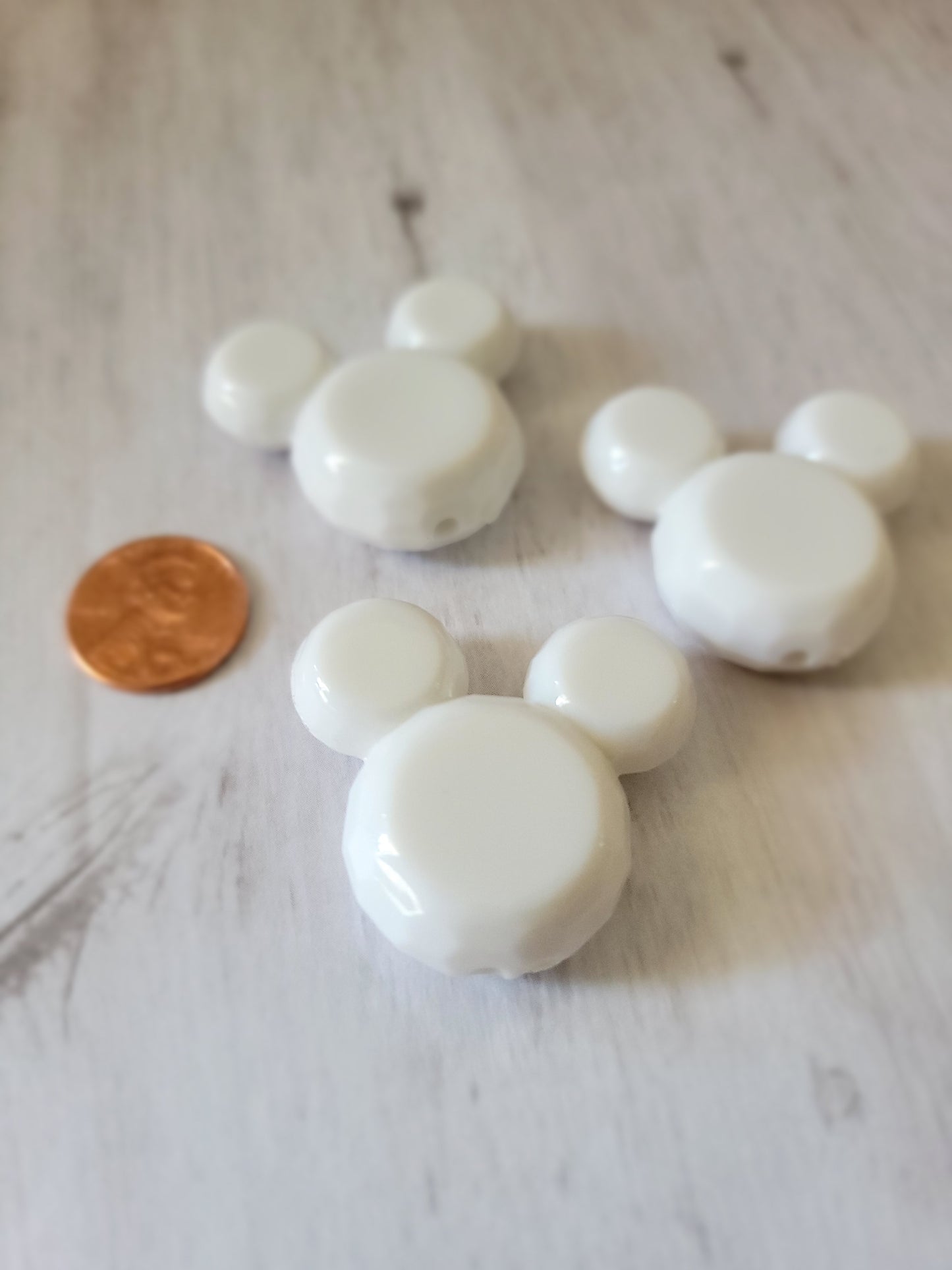 34mm x 37mm Famous Mouse Beads