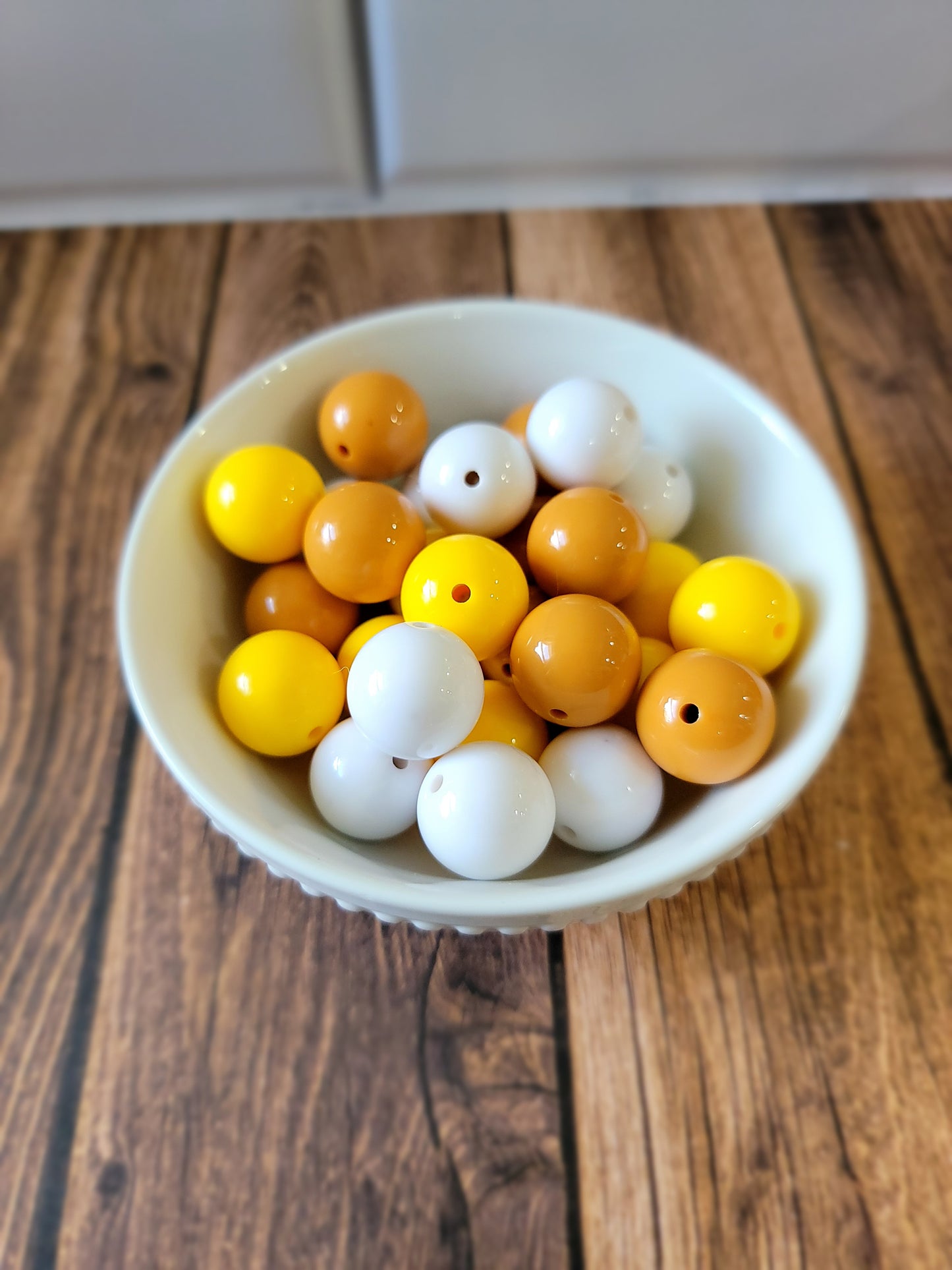 18 MM Banana Cream Pie Bead Mix