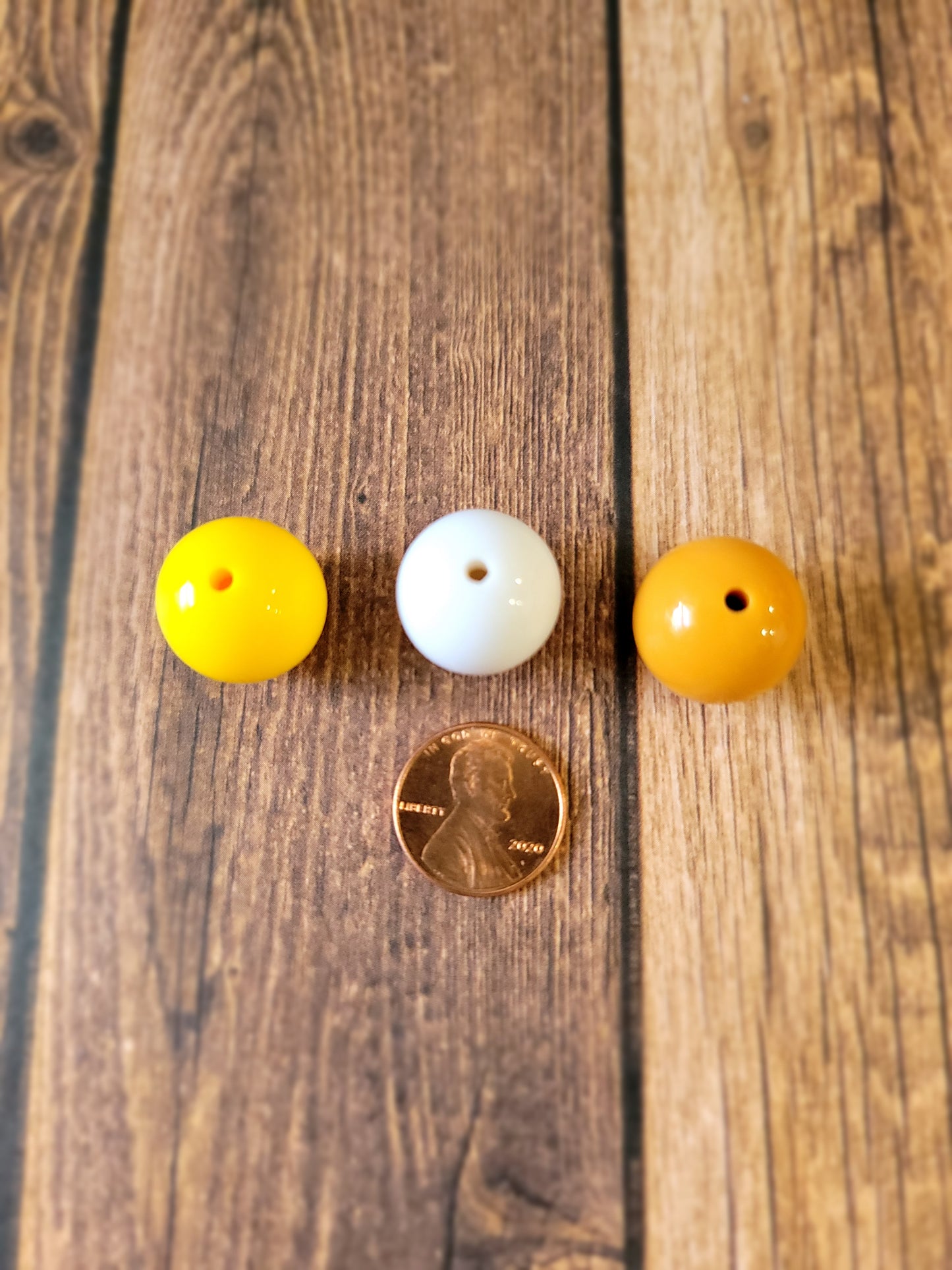 18 MM Banana Cream Pie Bead Mix
