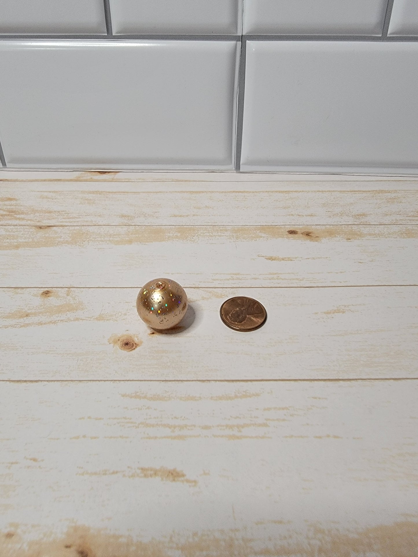 20mm Gold Shimmer Beads