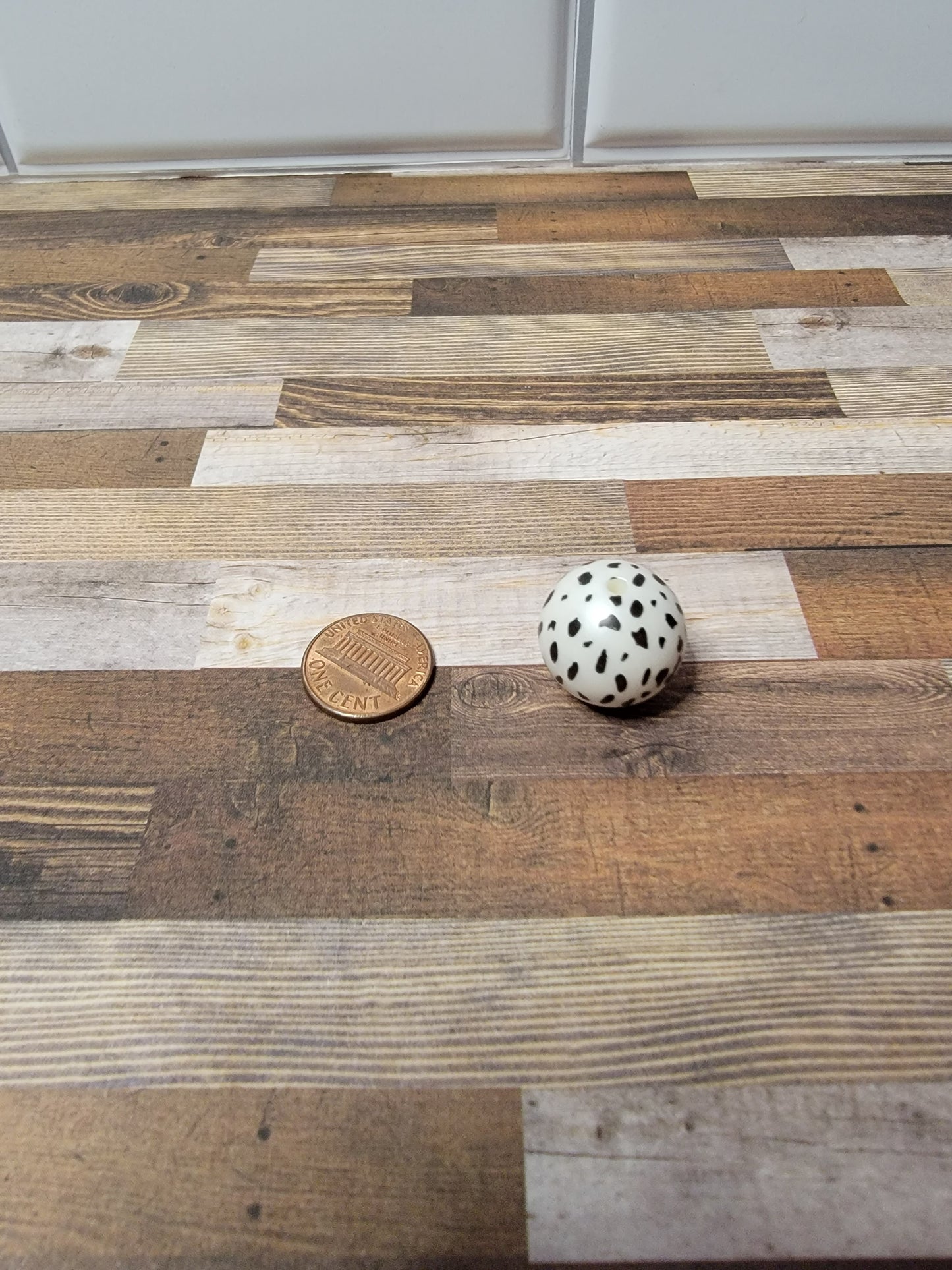 20mm Dalmation Beads