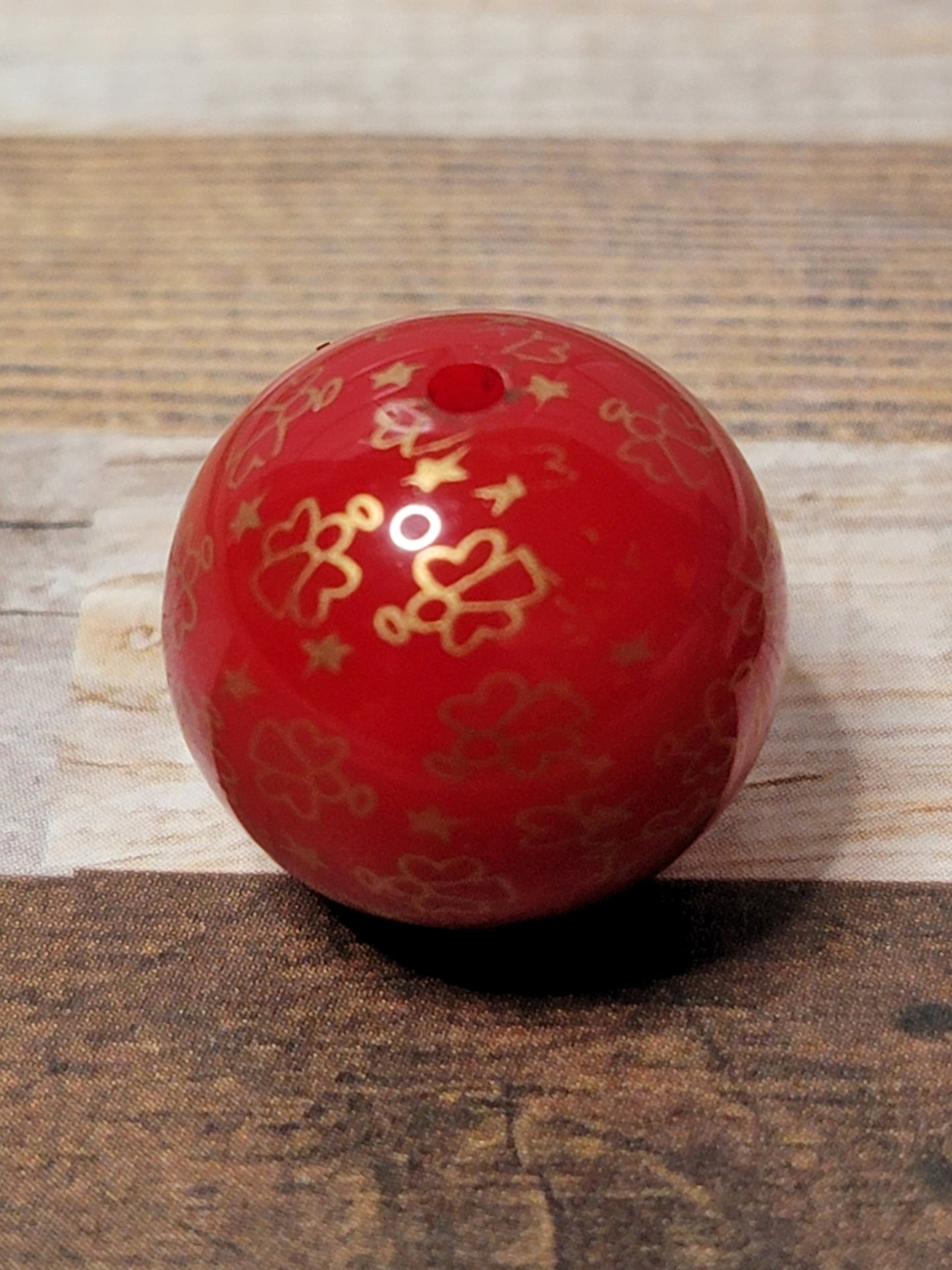20mm Red and Gold Angel Beads