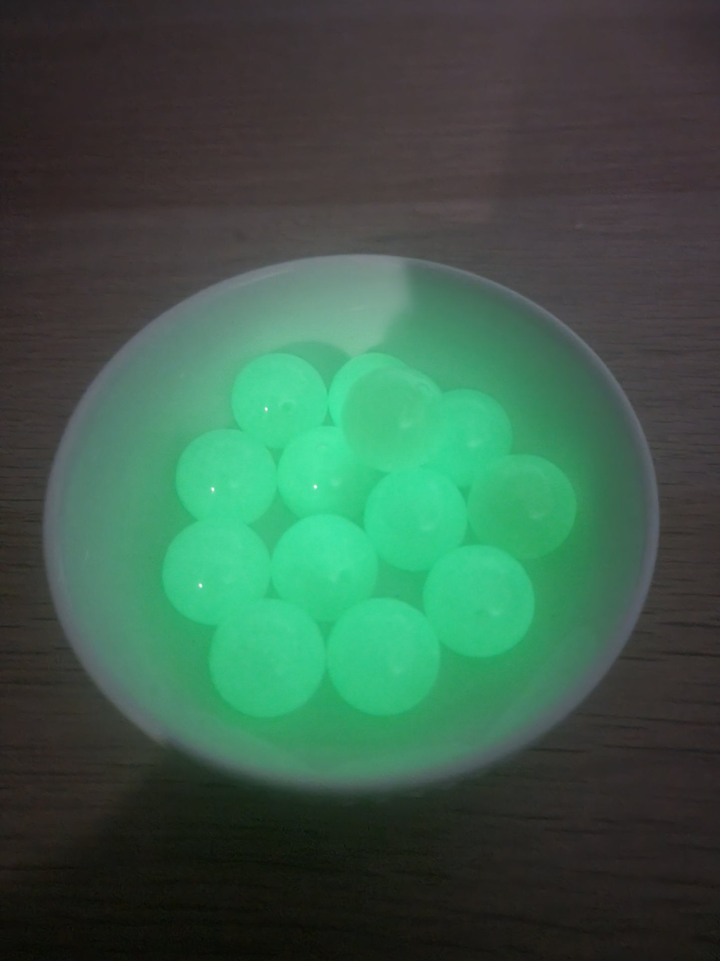 20mm Glow in the Dark Beads
