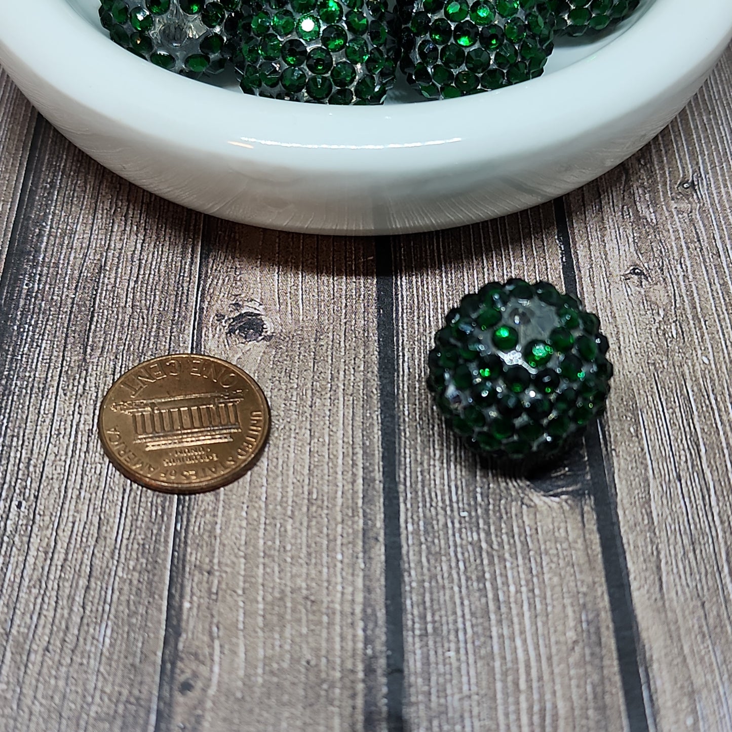 20mm Glamour Forest Green Beads