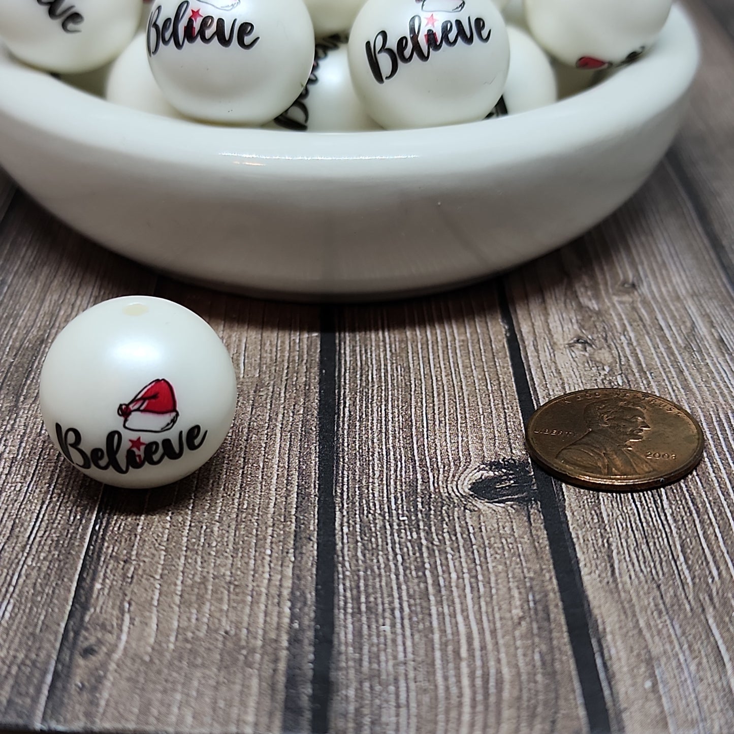 20mm Believe Santa Beads