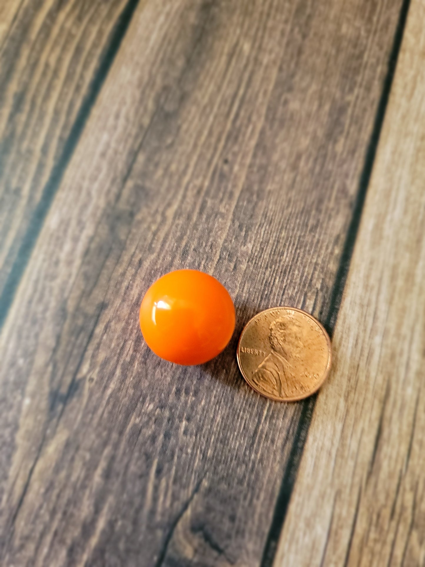 18 MM Orange Beads