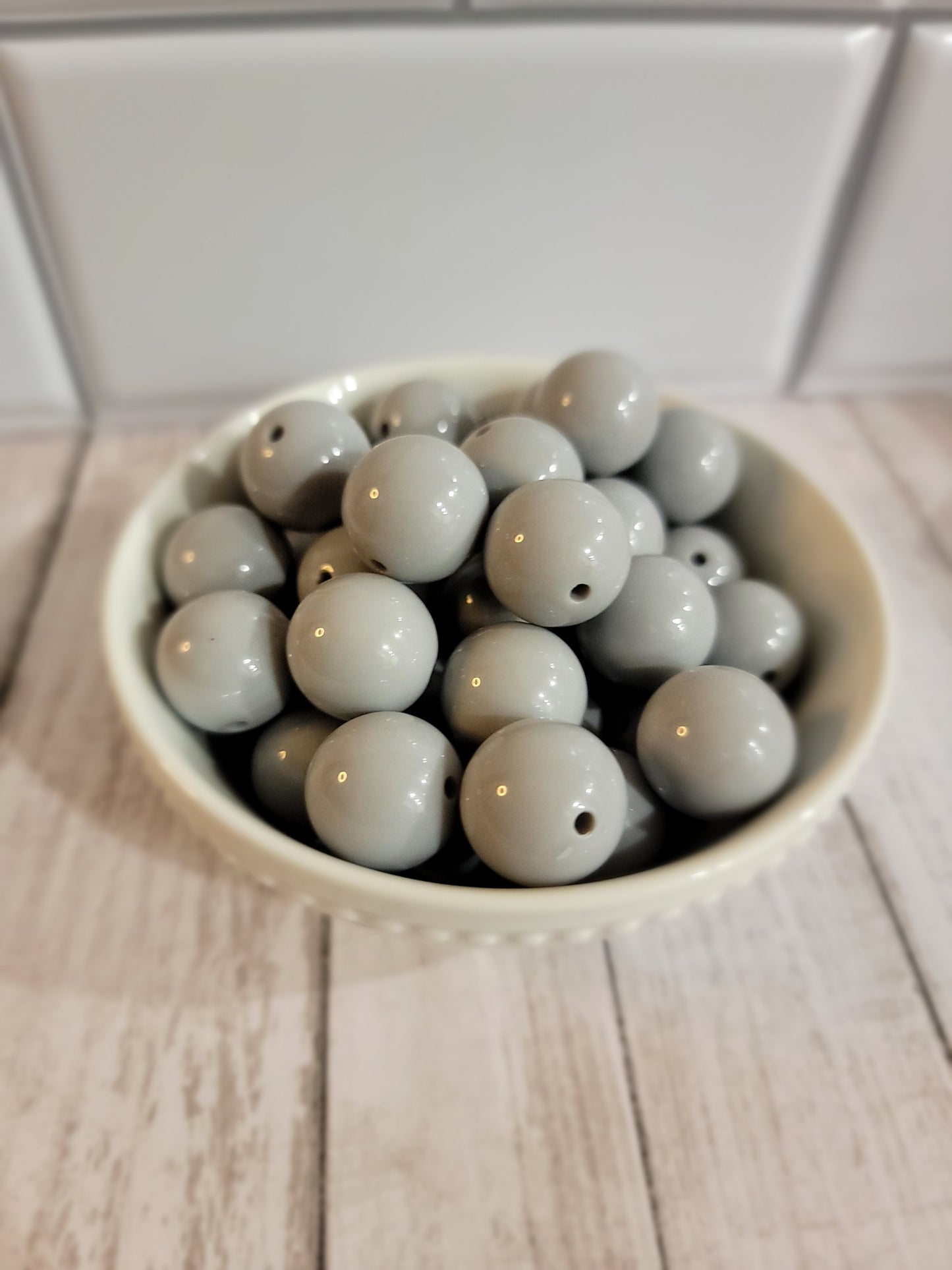 18mm Elephant Grey Beads